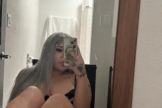 BIG BOOTY ASIAN LATINA SQUIRTE... - Image 3