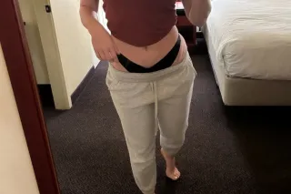❄🐇Hosting!! 🌸🌸 Come see me!! 😘👅 - Image 1