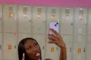 EAST LV & FREMONT Mariah wants... - Image 1