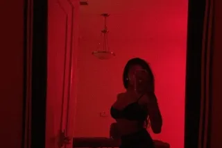 Sexy & Busty, Pretty & Petite & Ready 2Play & 💦 - Image 1