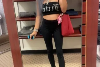 2 girl speacials looking for some fun ! serious people only please 😚😝 - Image 5