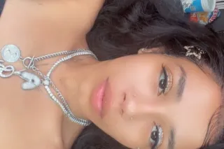 2 girl speacials looking for some fun ! serious people only please 😚😝 - Image 8