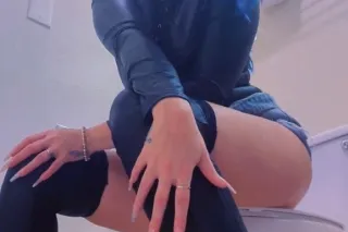 ⛓ Are U Curious About Kinks 😈 Wana Try Something 🆕 Let An EXPERIENCED Dom Help U 🫵🧎‍Cum SUBMIT 🚽🪢 Pain ➕ Pleasure Awaits 🦶 - Image 5