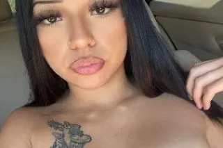 YOUNG LATINA MAMI🩷WET AND THIC... - Image 3