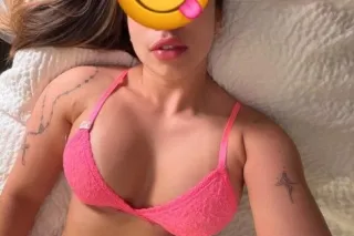 hola papi llego quien buscaba para pasarla bien respeto el tienpo que paga me gusta sin prisas🤤🤤 - Image 1