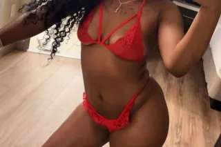 NEW IN TOWN ⭐SEXYSWEETHEART 🧚♀... - Image 1
