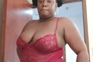 caribbean goddess ready to play - Image 2