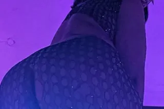 Honey is Back - 25 - Image 1