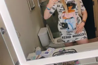 MS. CHAMPAGNE MOET 🥂 IS BACK W... - Image 3