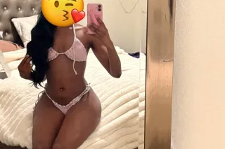 😘only in town for a few out ca... - Image 2