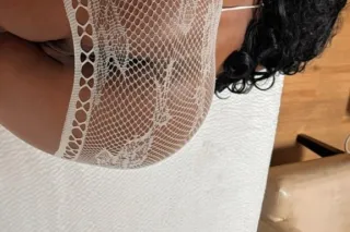 hot latina mami 🔥big booty 🍑 b... - Image 3