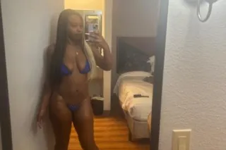 Layla's Paradise 🏝💦 READ AD PRICES BELOW - Image 4