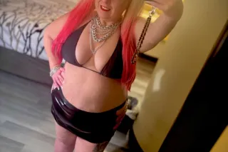 Curvy Blonde fun in Sarasota, Cash, No Deposit - Image 4