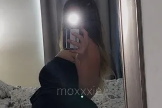 Sexy Blonde PAWG Visiting Dallas - Image 2
