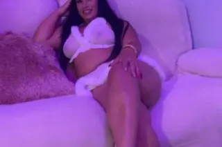 latina sexi - 33 - Image 1