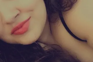 sexy Latina - Image 6
