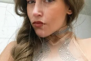 Come play with me and taste my sweet peach - Image 2