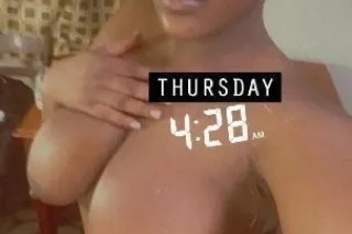 LAST NIGHT IN OHIO AGAIN!!! WET THROAT and WAP💦.... Come put that dick down my throat ! - Image 4
