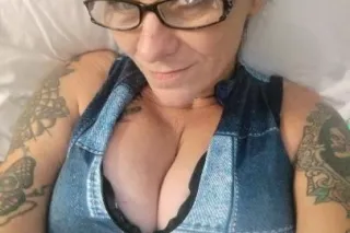 Sweet Juicyand Hot MilF - Image 2