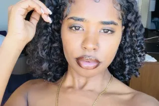 petite sexy brownskin cubanita... - Image 2