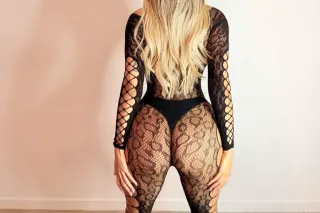 Sexy latina - Image 3