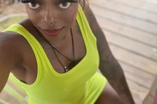 Last Day Specials Cum Get These Specials Come Test These Warm Waters Sexy Inked Vixen - Image 8