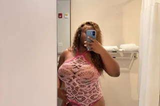 want some chocolate - Image 3