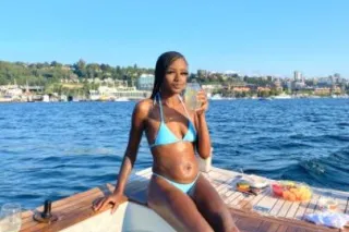 Available OUTCALLS 💋 - Image 1