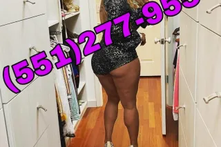 Luxurious Mistress Valentyna Mature and Dominant 🚻⚧️ AVAILABLE 🛃🔥 - Image 9