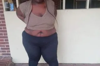 Available Hmu for this thick s... - Image 2