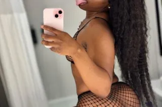 ONLY IN TOWN A FEW DAYS READY TO SQUIRT ALL OVER TAKING BACKSHOTS! QV & HHR INCALL SPECIALS☺ - Image 5