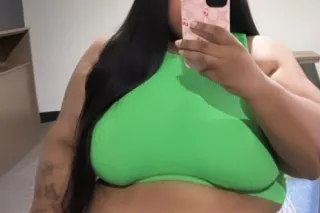 Young BBW - 19 - Image 1