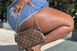 🎀 𝐼'𝓂 𝒷𝒶𝒸𝓀 🎀 🅢🅔🅧 🅨 🍭•f•u•n.•ʝʋ... - Image 4