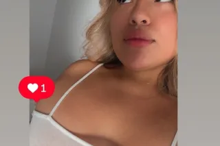 sexy latinaa available 🇨🇴🇨🇴🔋 o... - Image 1