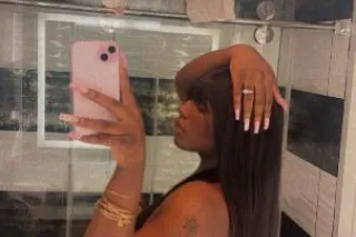 Freaky girl😈 Visiting - Image 3