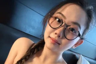 Cute Asian Girl Looking for a ... - Image 3