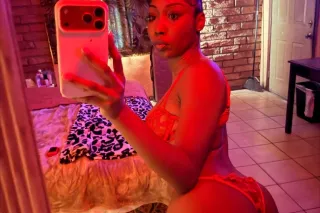incall or outcall😍 - Image 5