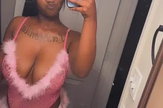 ✨Available NOW✨NeW N ToWN💕🎀INC... - Image 1