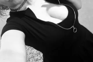 Ever heard how WET, SLOPPY, and WARM PREGNANT PUSSY IS 🔥💦 Well heres your chance to find out! Im 5 months in and still HOT and HORNY as ever 2 GIRLS AVAILABLE👯♀ SLOPPY BBJ AND MORE🍆💦 - Image 9
