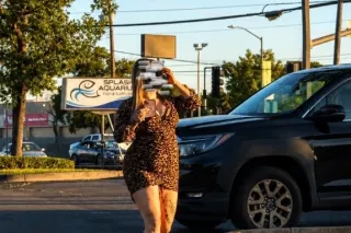 Come get a taste of this juicy honey 🍯 Car dates are available 💦 - Image 4