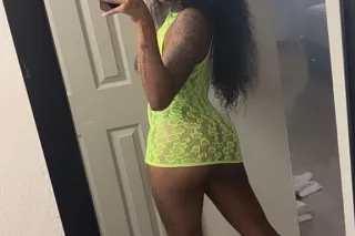 𝐓𝐇𝐈𝐂𝐊 ᴀɴᴅ 𝐏𝐑𝐄𝐓𝐓𝐘 🤫🤪🅤🅡 🅢🅔🅒🅡🅔🅣🅢 ... - Image 2