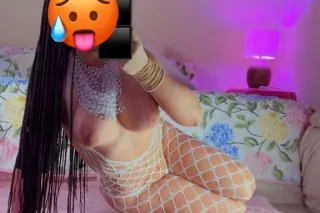 TRANSSEXUAL For gentlemen 🙋🏻♂who don’t just enter a room 🍆💦they own it, command with confidence🤫, and disappear in discretion🏳‍⚧️. - Image 11