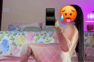 TRANSSEXUAL For gentlemen 🙋🏻♂who don’t just enter a room 🍆💦they own it, command with confidence🤫, and disappear in discretion🏳‍⚧️. - Image 6
