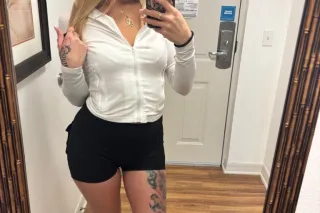 CURVY BAD BLONDIE 🫶🏼‼ YES I AM REAL! YES I SELL FACETIMES! 🥰💕👅 - Image 10