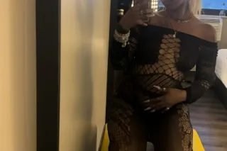 IM BACK♥ WITH THE WETTEST PUSSY IN THE WORLD💋💦 - Image 2