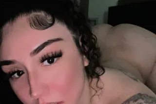 Fun, sexy, and drama-free 💋 - Image 9