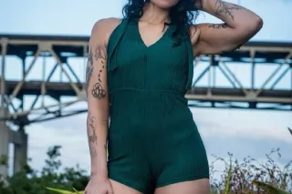 sexy babe available now - Image 3