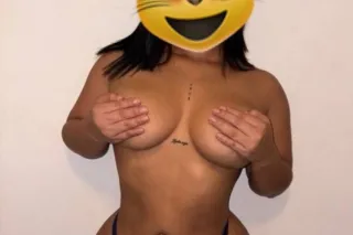 A new Latina girl in town, rea... - Image 1