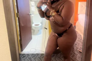 INCALL HEY BABY HAVE SOME 🍫👅 L... - Image 1