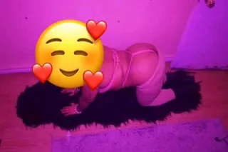 5'0 thick caramel treat❤‍🔥 out... - Image 1